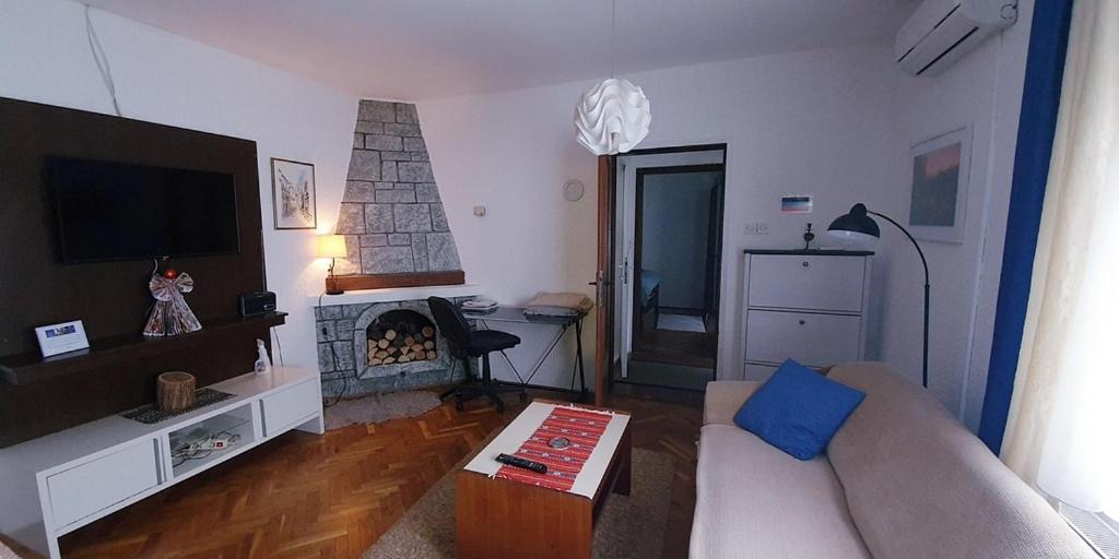 Apartman Ksenija จาโกโว ภายนอก รูปภาพ