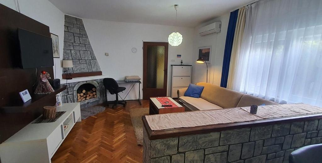 Apartman Ksenija จาโกโว ภายนอก รูปภาพ